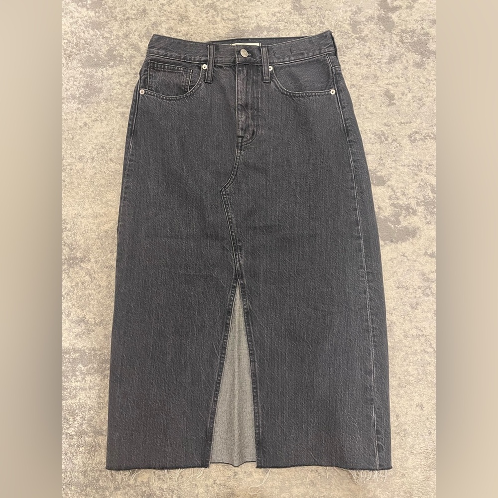 Madewell NWT midi washed grey denim skirt size 26